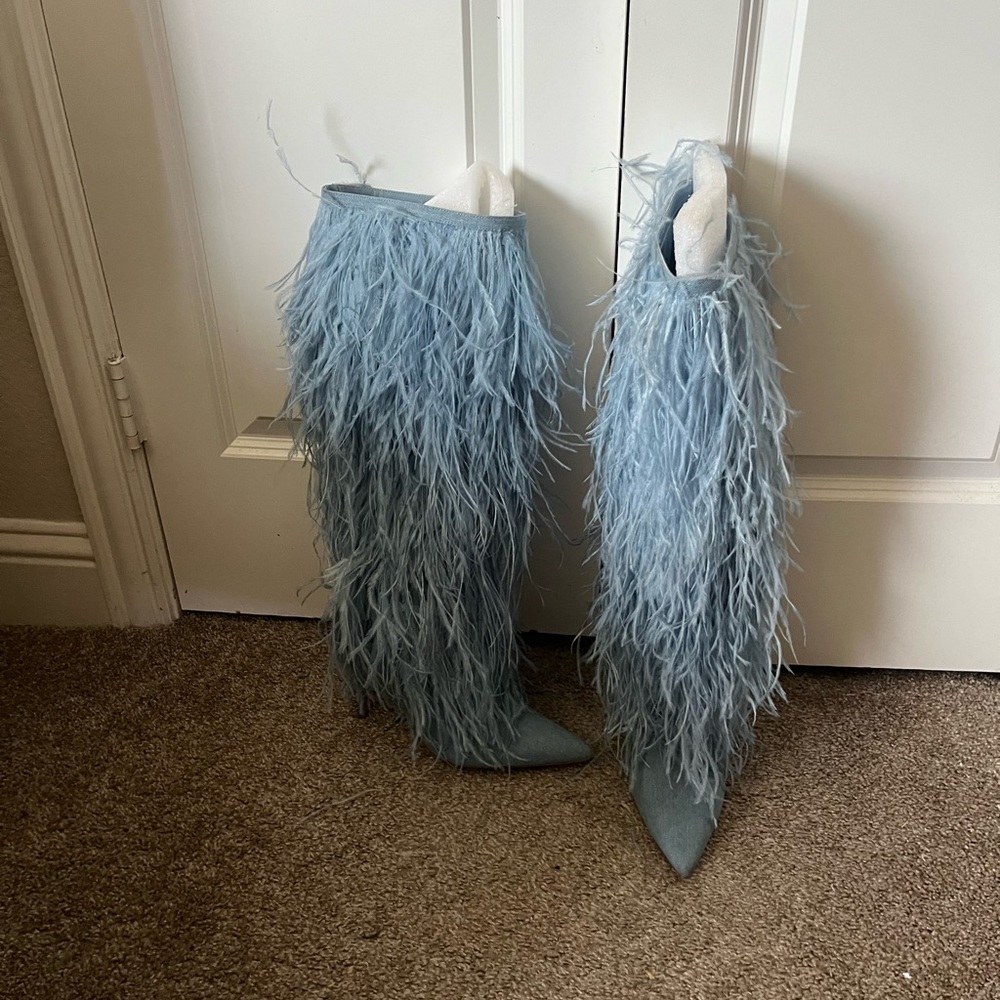 Steve Madden Light Blue Feathered Heeled Boots